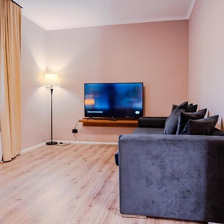Bejart Apartment 5 Тирана Экстерьер фото